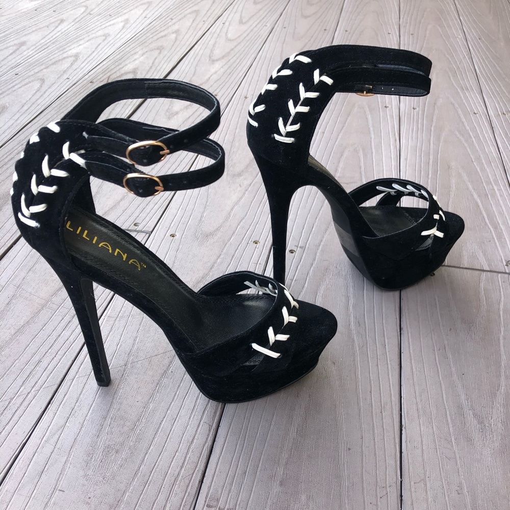 Heels - Picture 2 of 5